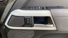 Land Rover Defender 3.0 D250 X-Dynamic SE 90 3dr Auto Diesel Estate